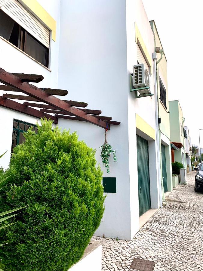 Caparica Coast Townhouse Apartments Шарнека Екстер'єр фото